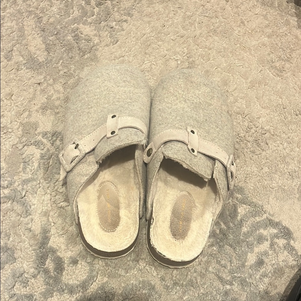 American Eagle Outfitters Gray Mules with Contoured Footbed